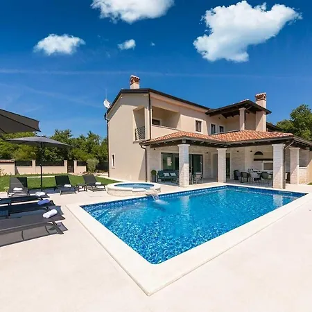 Holiday home Greenblue *