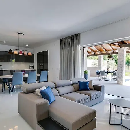 Holiday home Greenblue *