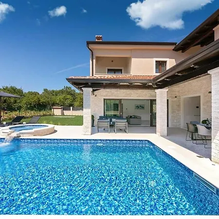 Holiday home Greenblue Porec
